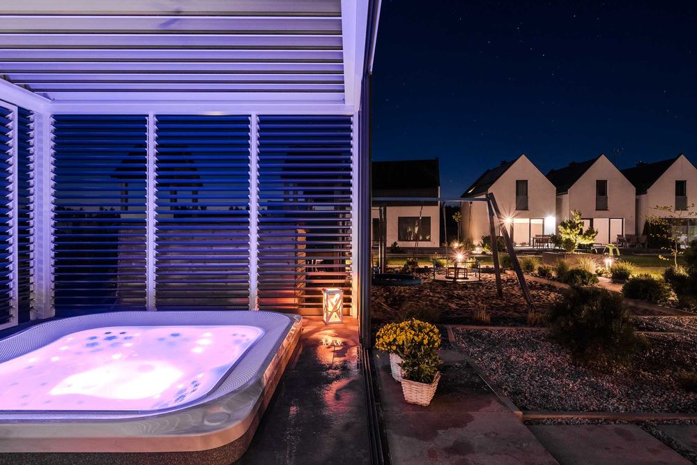 Luksusowe domki nad morzem sauna jacuzzi bilard małpi gaj