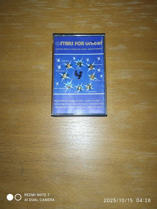 ## k7 audio Stars for Unisef (retro) ##