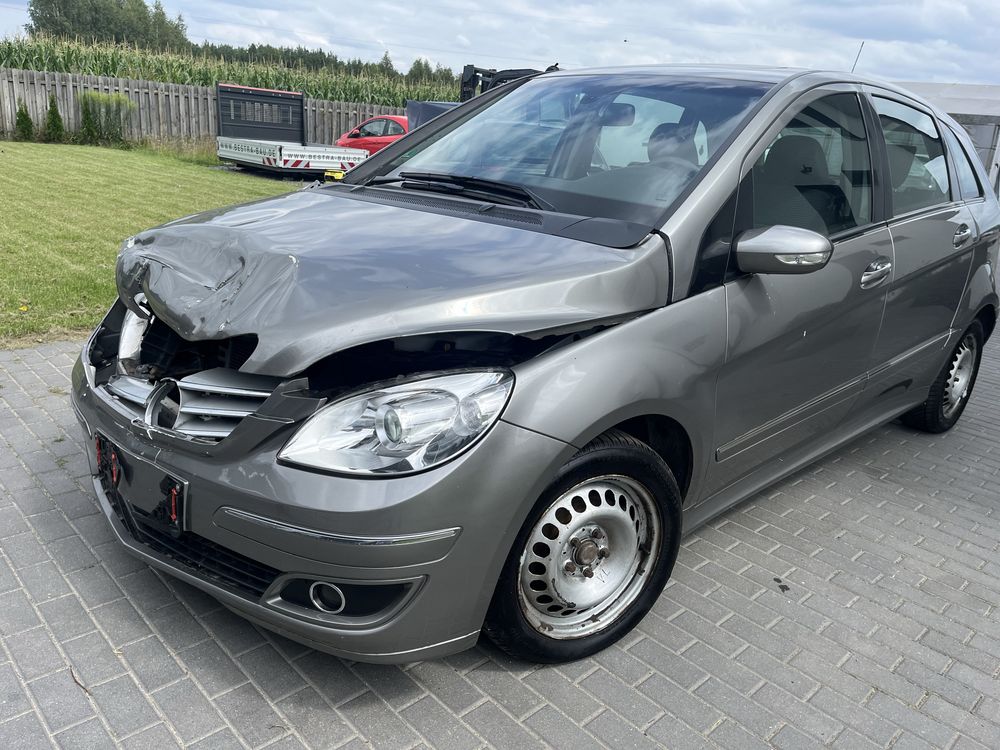 Mercedes B-klasa b200 cdi -klima