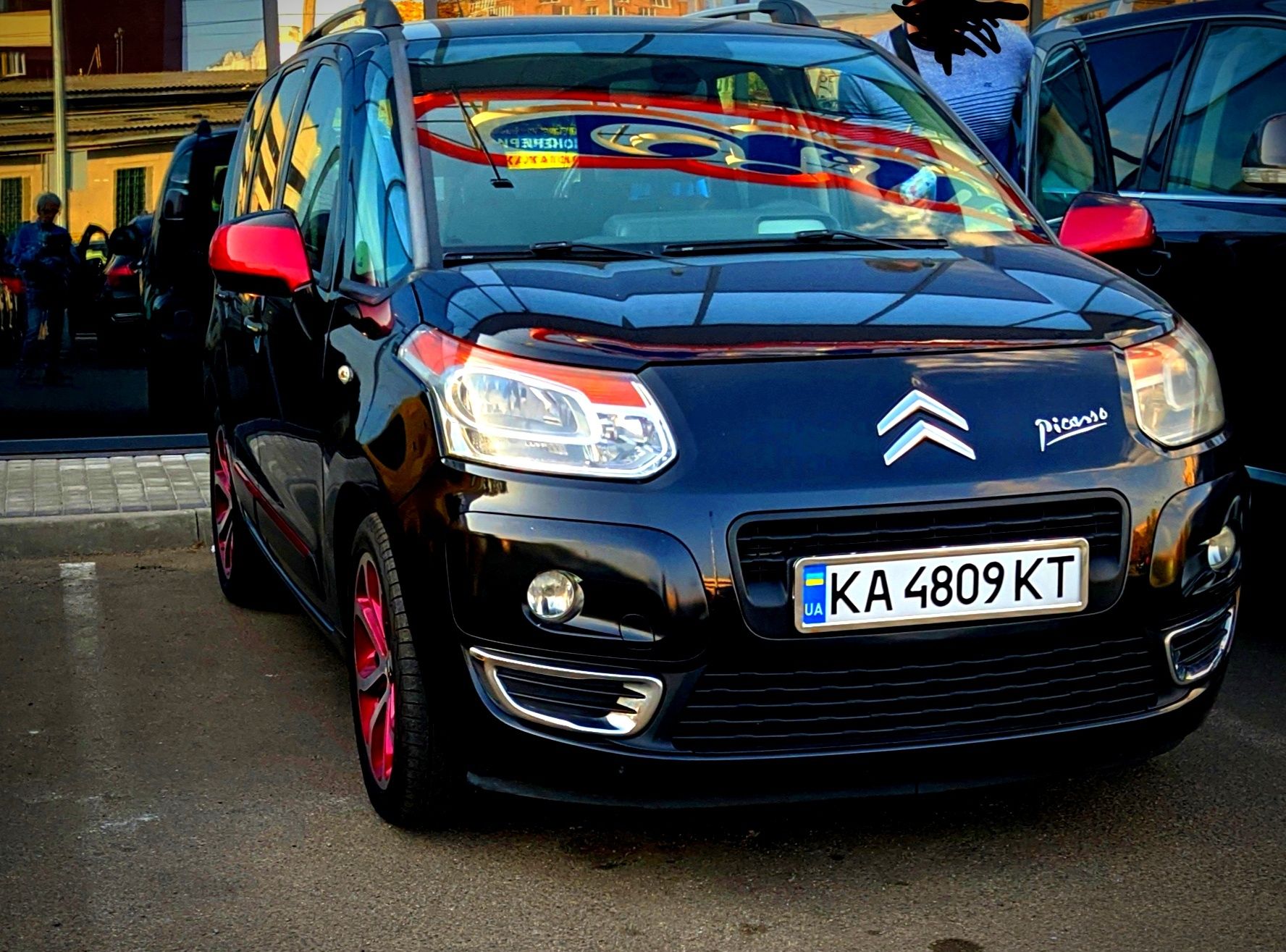 продам авто Сitroen c3 picasso Exckluzive.возможен обмен.