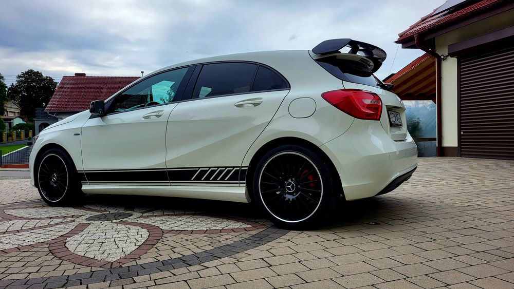 Mercedes-Benz A 180 Navi Radar Led Polecam