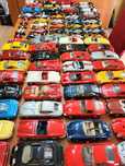 81 carros. Fantástica coleção Burago “Made in Italy” 1/18 ou 1:80