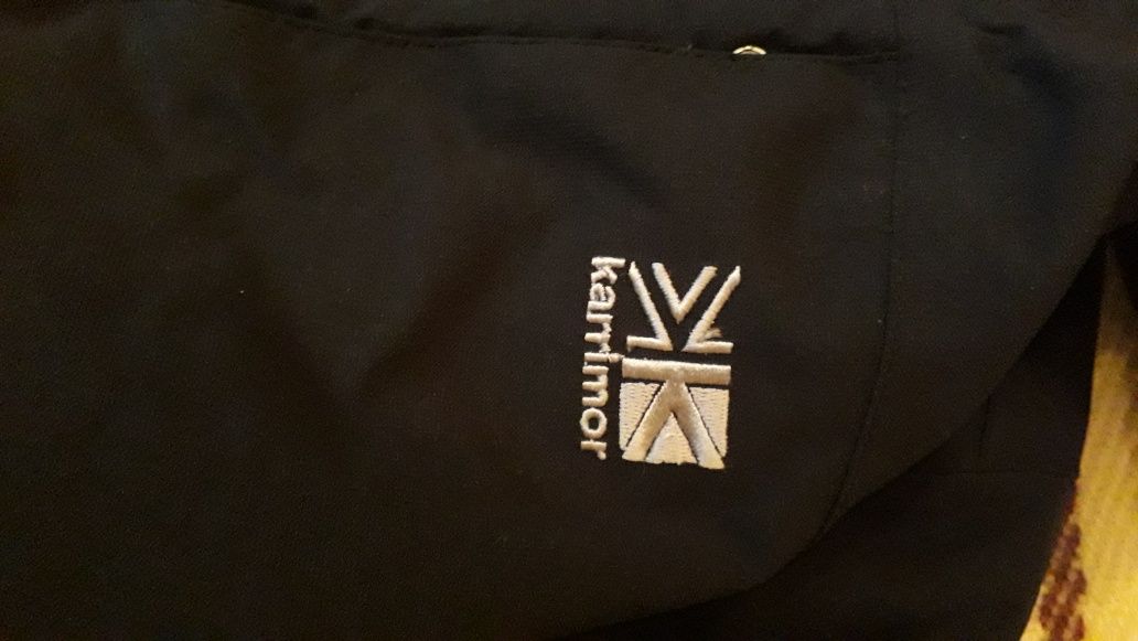 Продам дитячу вітровку Karrimor на 11-12р.