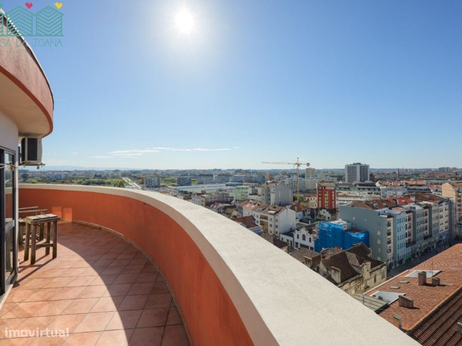 Apartamento T3 com vista sobre a cidade de Aveiro