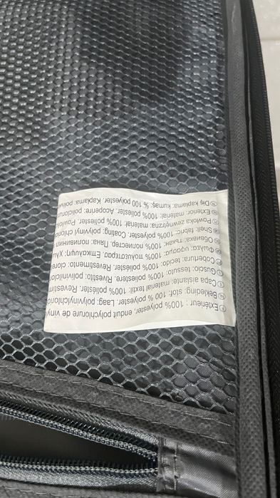 Mala de Viagem Preta Grande –Também serve como Mala de Arrumação