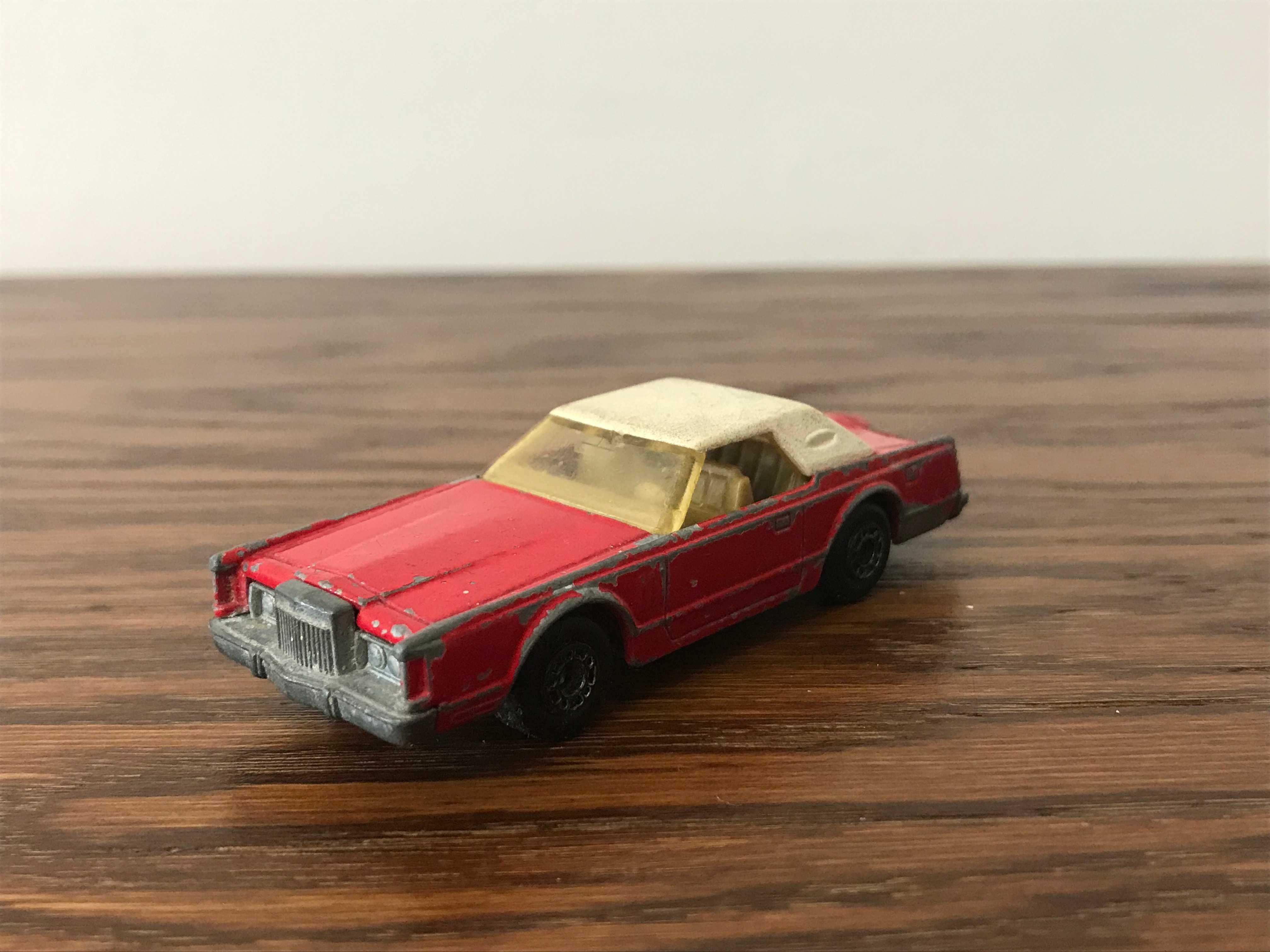 Matchbox Superfast No.28 Lincoln Continental Mk V resorak prl