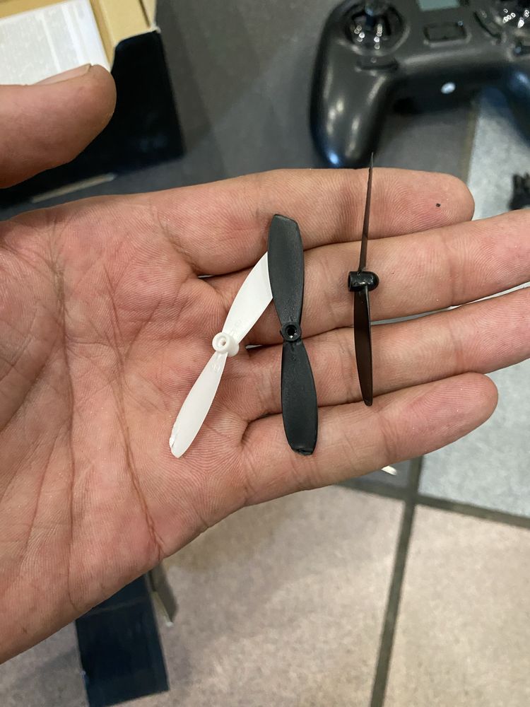 Квадрокоптер Hubsan X4