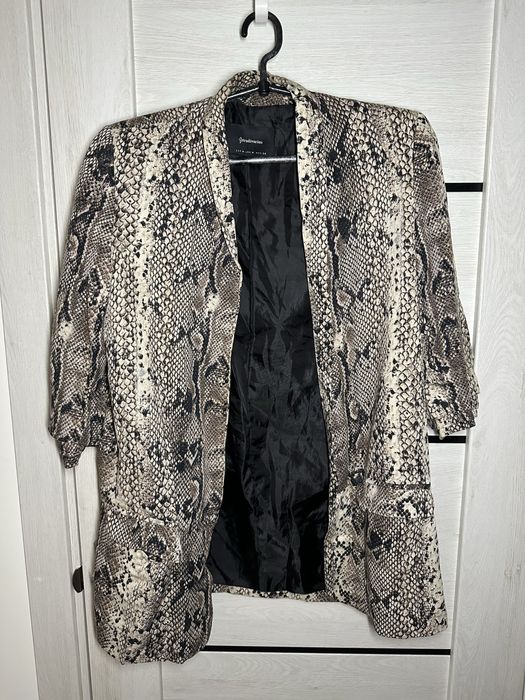 Пиджак зі скороченими рукавами