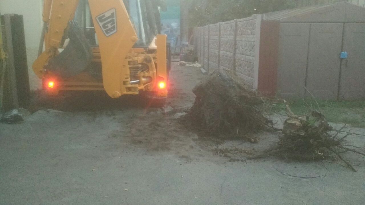Послуги экскаватора JCB 3CX