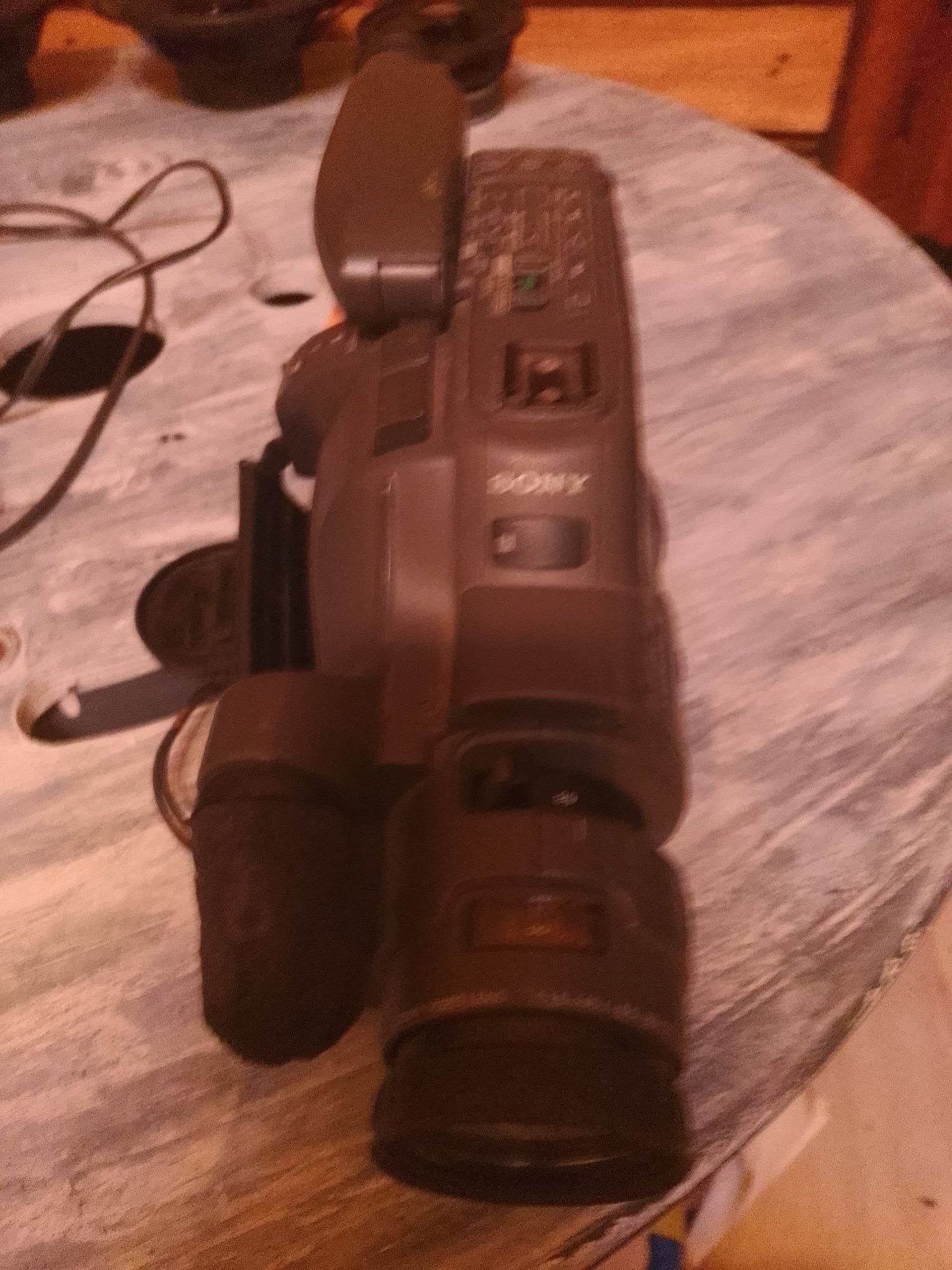 Kamera analogowa CCD-F385