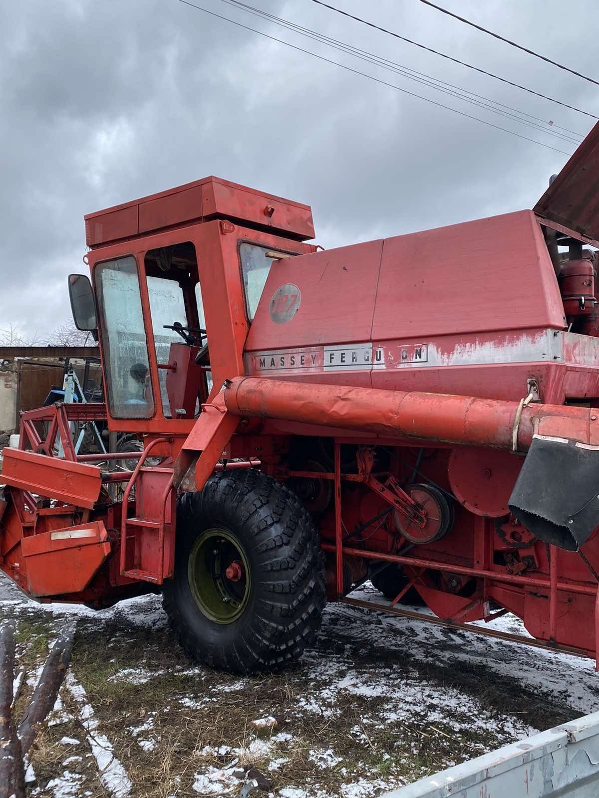 Комбайн Massey Ferguson