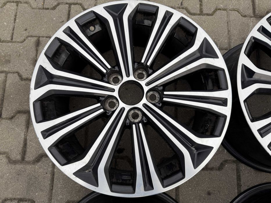 Felgi aluminiowe 17 Toyota Corolla E21 5x114,3 - do regeneracji