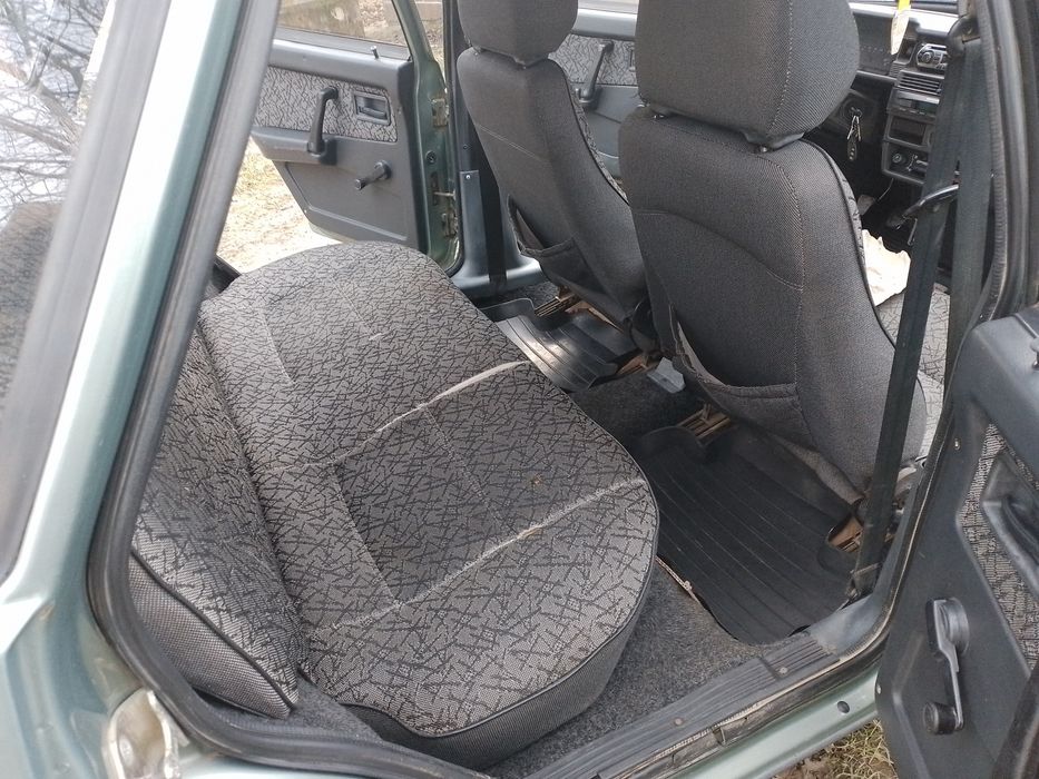 Авто в доброму,облуженому стані 2006 рік