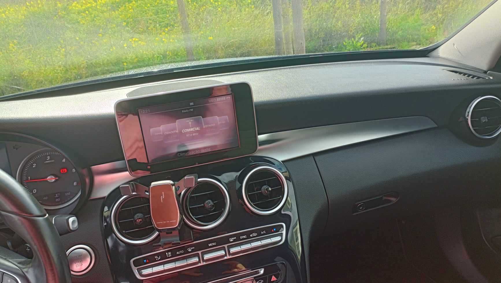 LCD carplay original Mercedes C200 w205