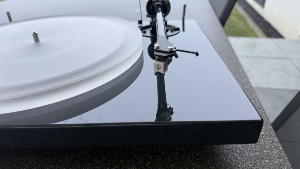 Gramofon Pro-ject 1-X Pression III zadbany komplet carbon