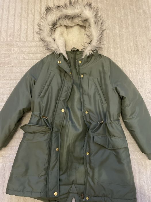 zimowa kurtka dziewczęca rozmiar 146 cm