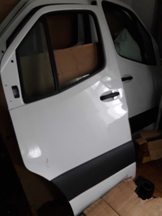 Дверки  Sprinter 906. 907 . Vito