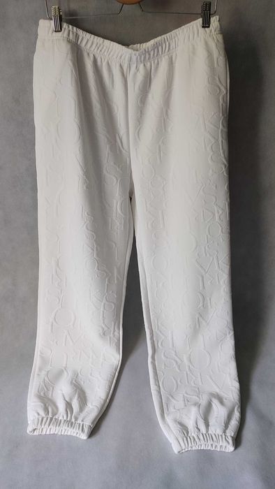 Spodnie dresowe damskie we wzory tłoczone litery plus size rozmiar XL