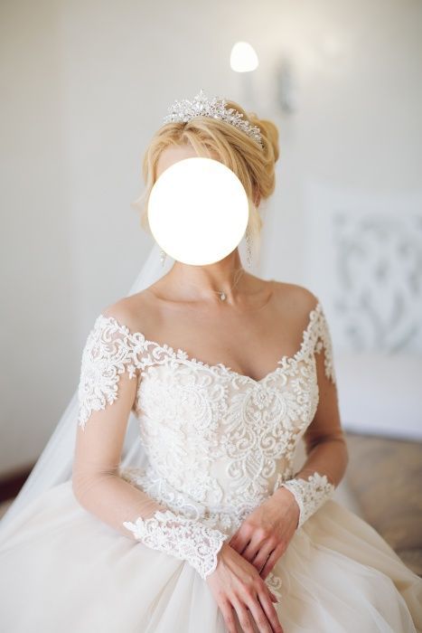 Продам весільну сукню