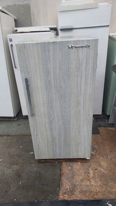 Рабочий холодильник.