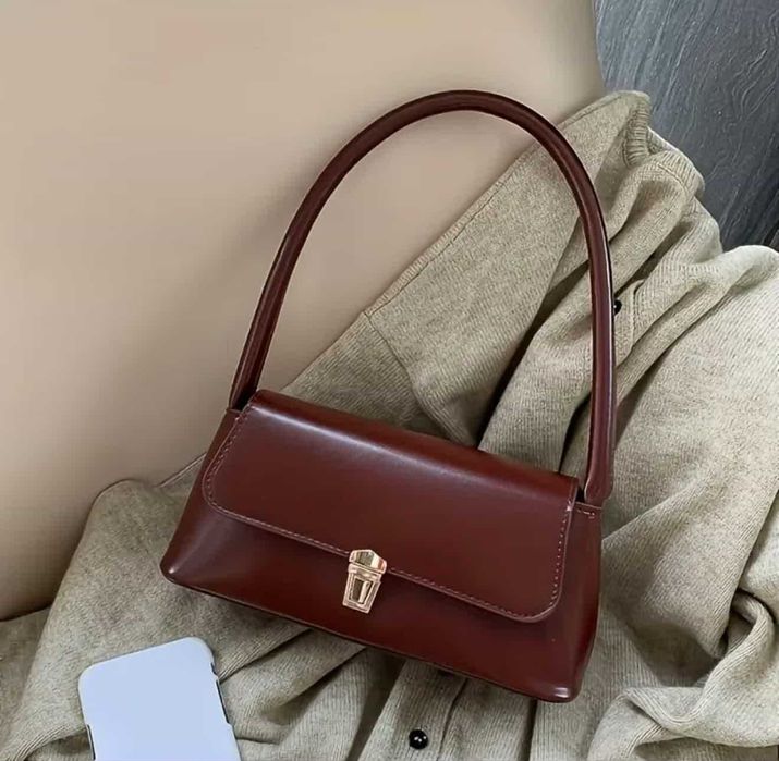 Класична сумочка колір бургунді