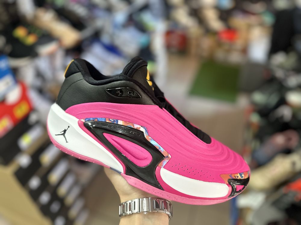 Баскетбольні кросівки Nike Air Jordan Luka 3 ( РОЗМІР 42 )