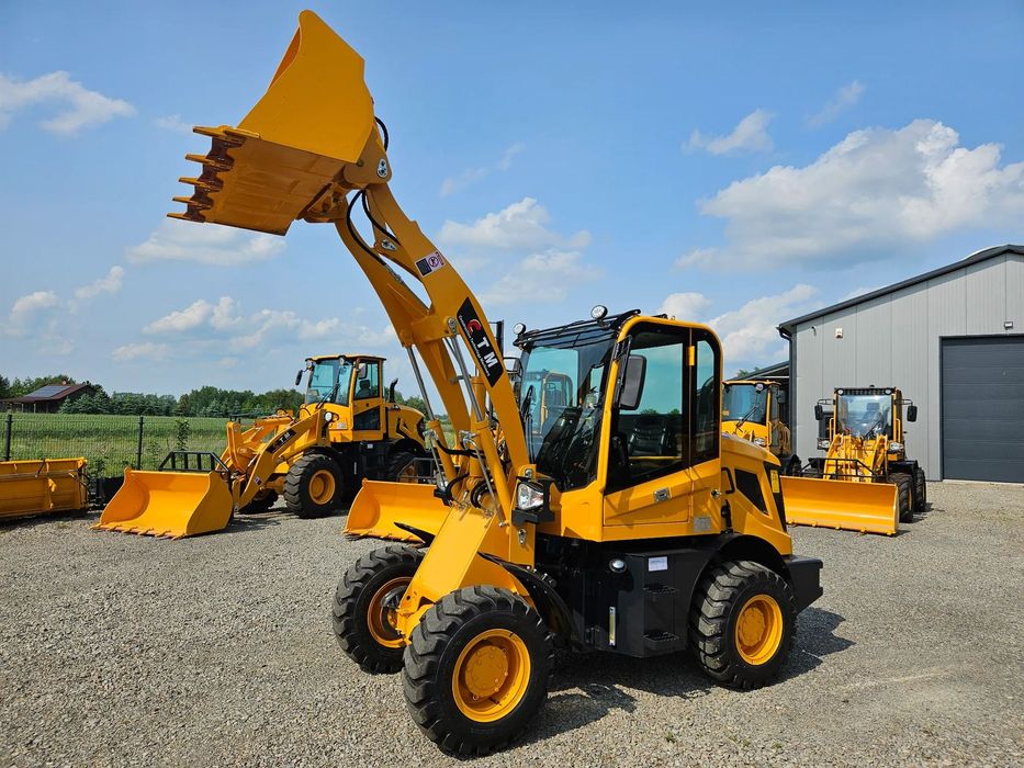 CTM 610  Nowa ładowarka kołowa NA ZWOLNICACH miniładowarka 57 kM 2600 kg
