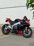Aprilia RSV4 1000