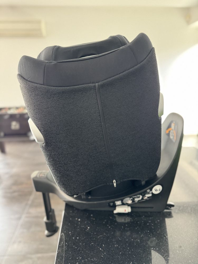 Sirona Z I-size Deep Black + Base Isofix