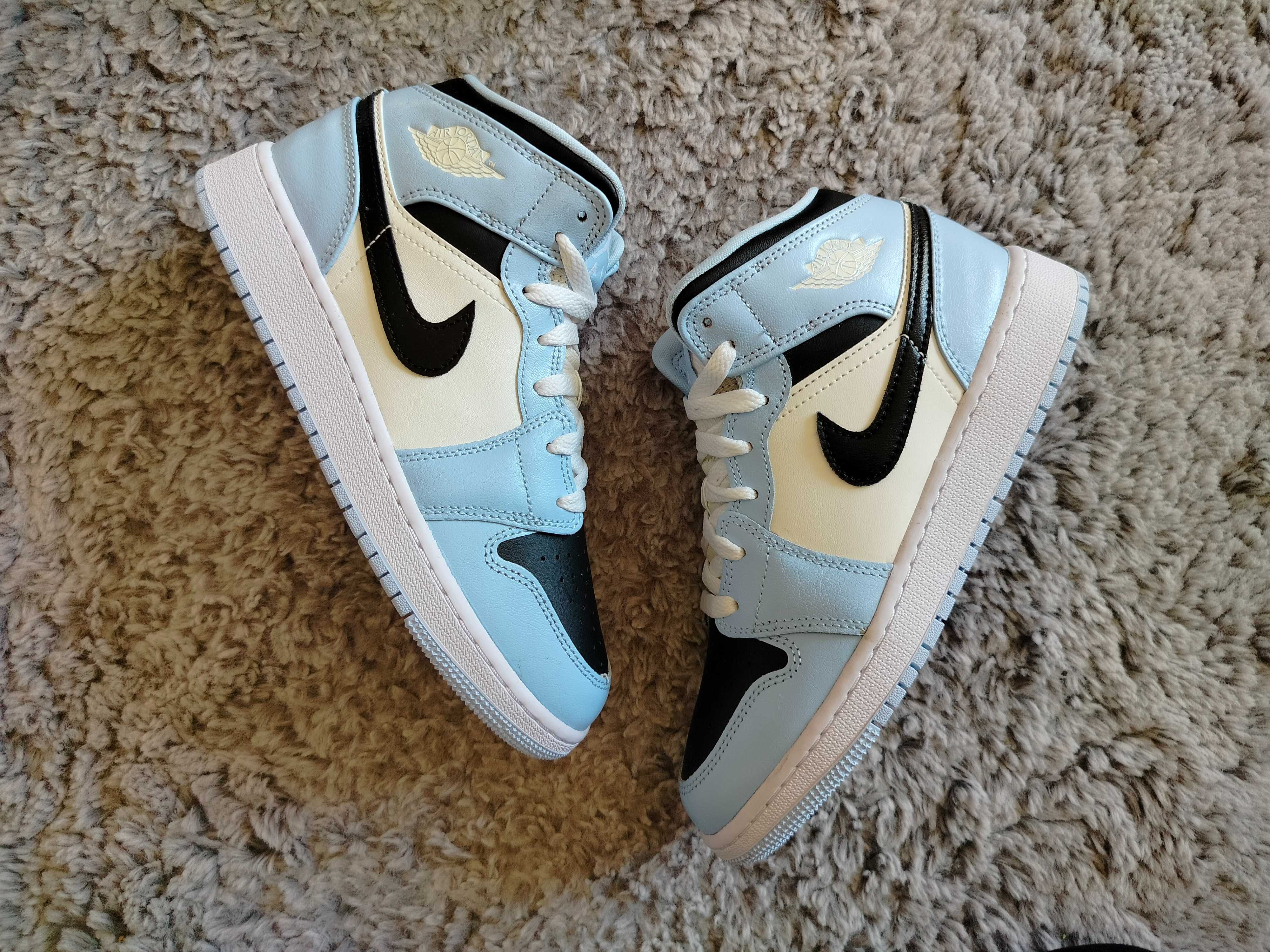 Air Jordan 1 Mid - Ice Blue r. 38
