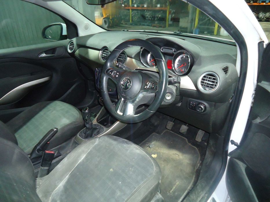 Opel Adam Glam 1.2I (A12XEL) de 2013 só ás peças