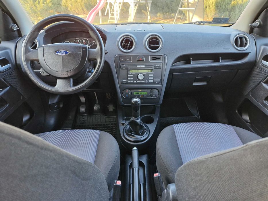 FORD FUSION_1.4 Benzyna_Klimatronik_Grzane Fotele i Szyba_Salon PL_2Wł