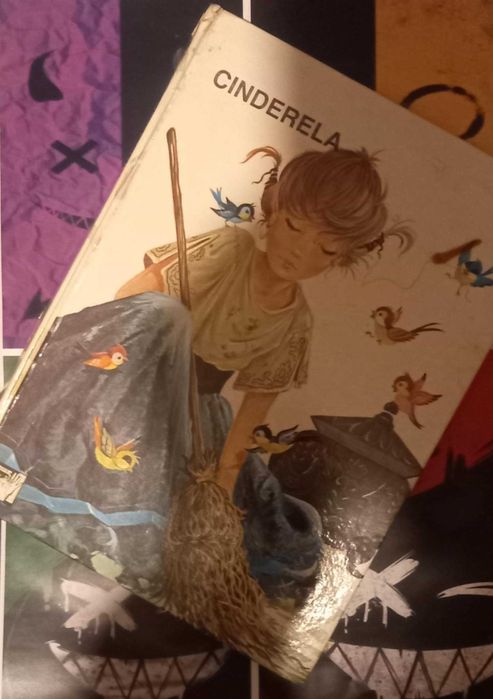Livro coleção As crianças e a fábula - Cinderela