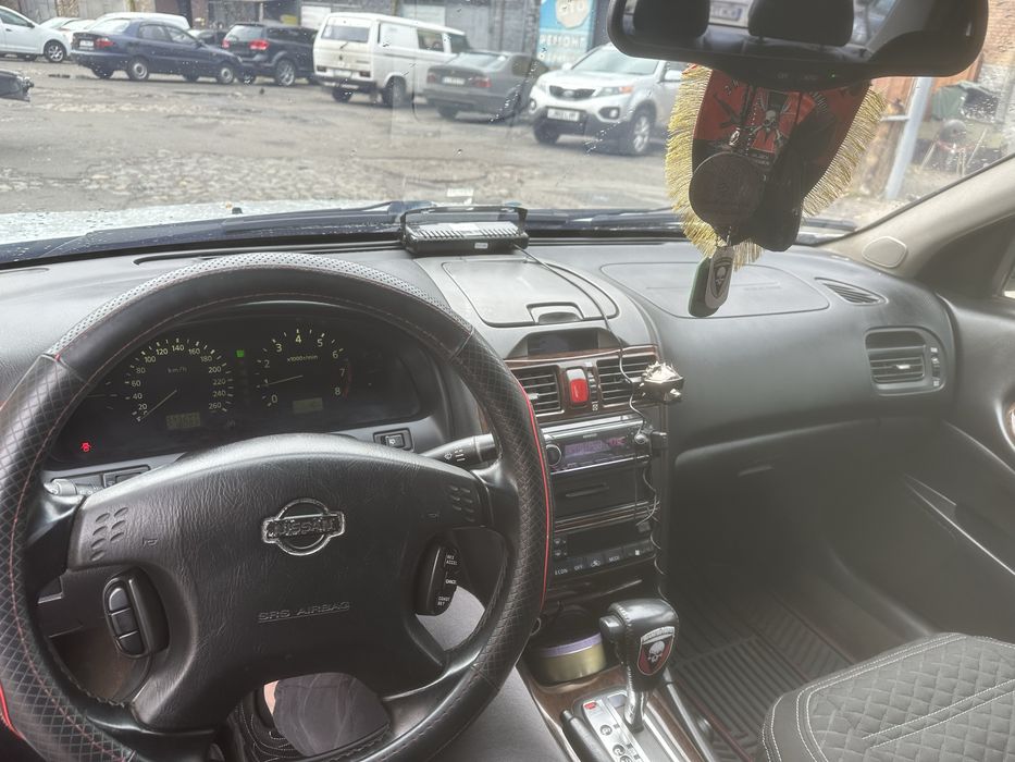 Nissan Mamaxi 3.0 V6