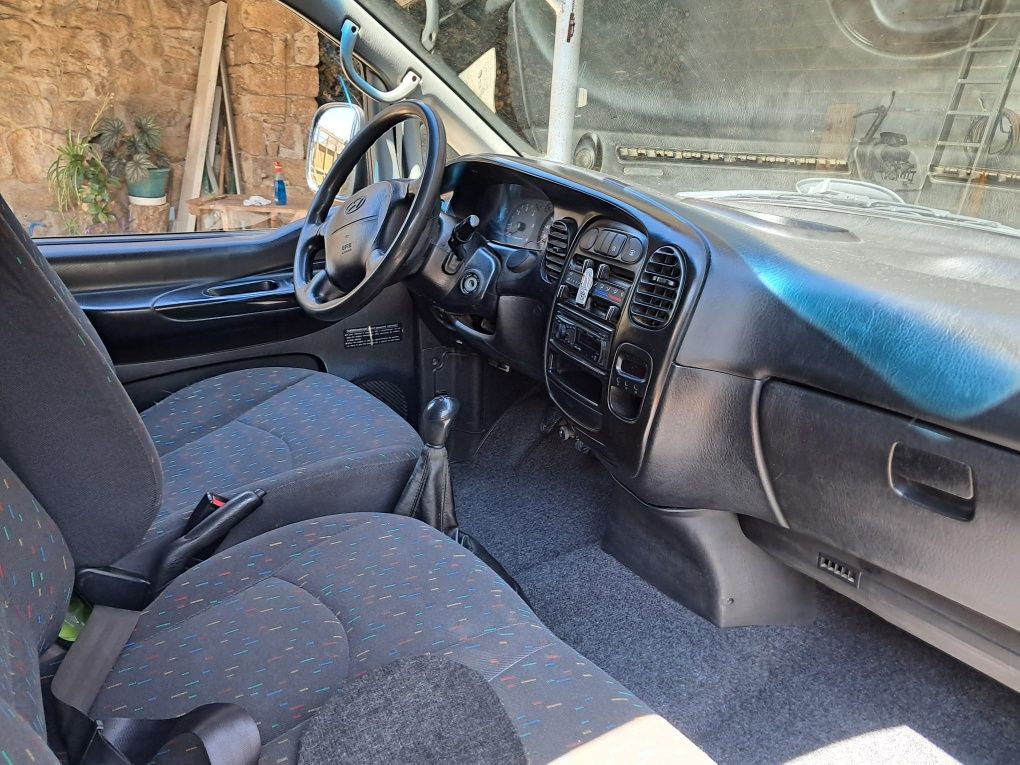 Hyundai H1 2003 2.5turbo