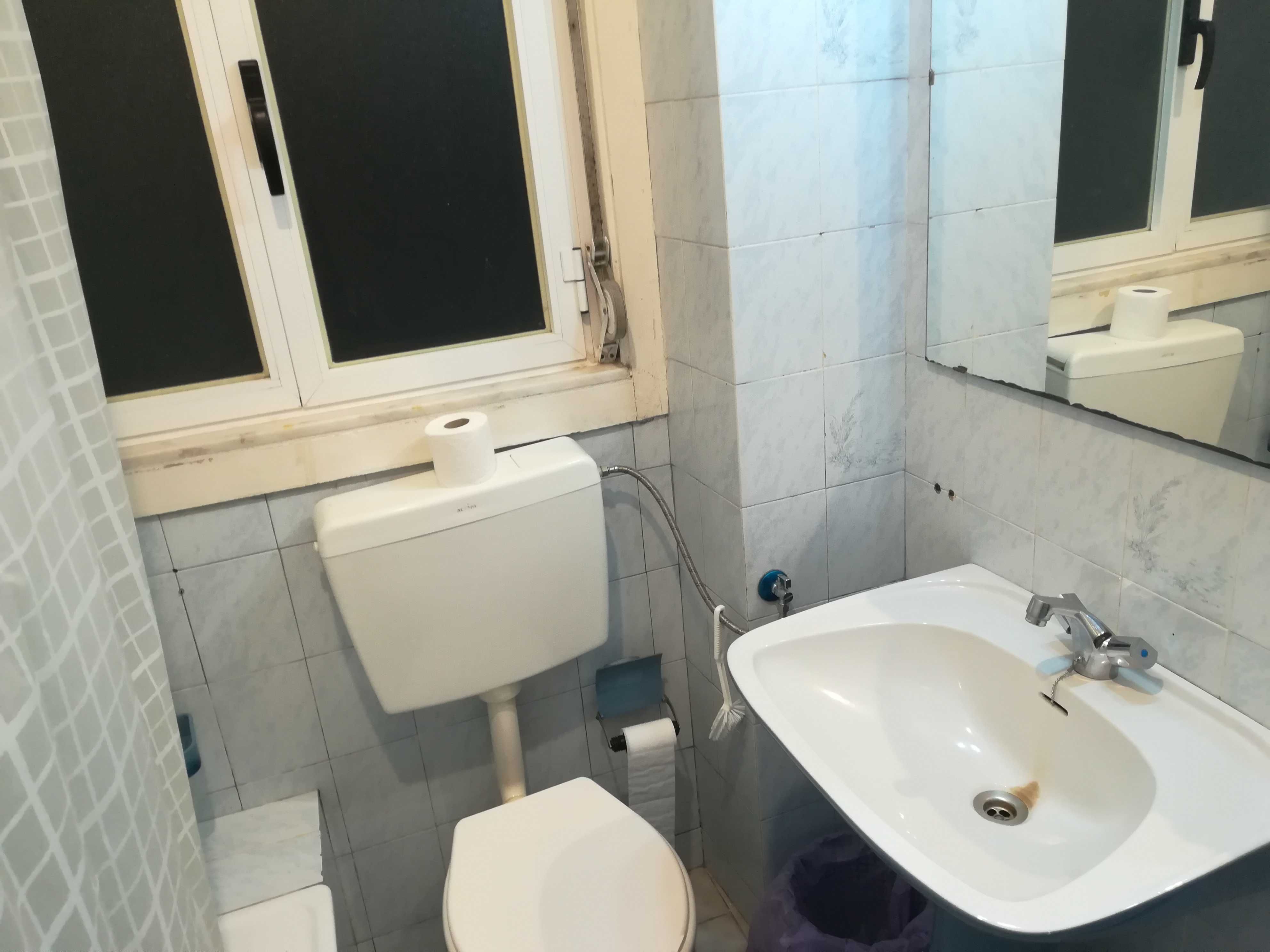 Quarto Casal Metrô Alameda - Areeiro