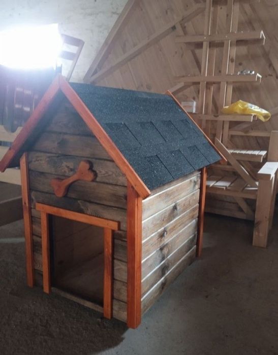 Будка для собак та котів