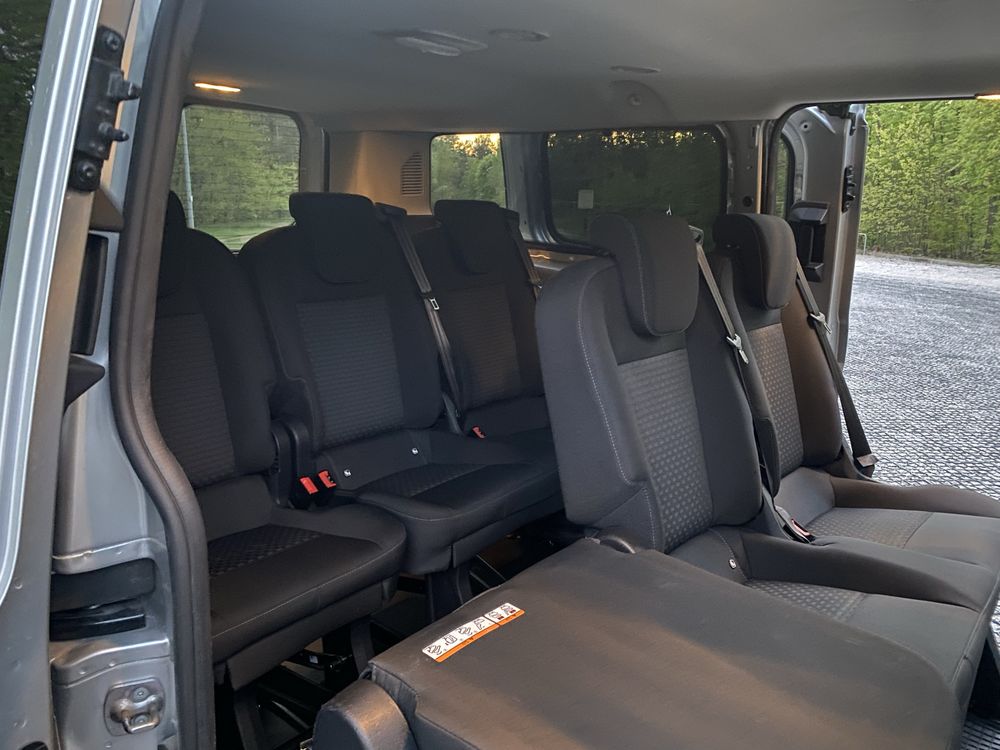 Transport Wynajem busa z kierowcą 9 osobowy Ford Transit Custom 2023