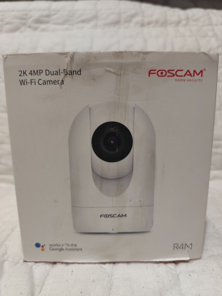 Foscam Kamera IP R4M 4.0 Mpix  2.4Ghz i 5Ghz WDR IR 8M Biała