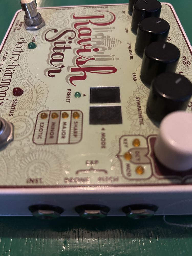 RAVISH-Sitar Electro-Harmonix