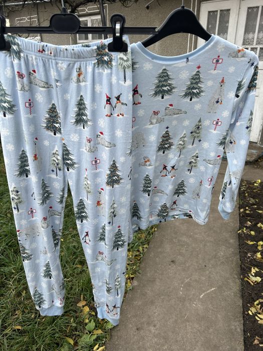 Велюрова новорічна піжама Primark р. 140