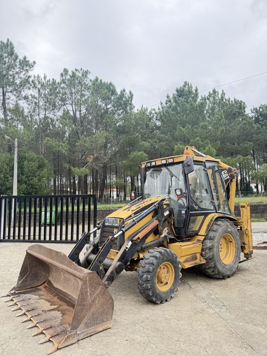 Retroescavadora Cat 428C Matriculada
