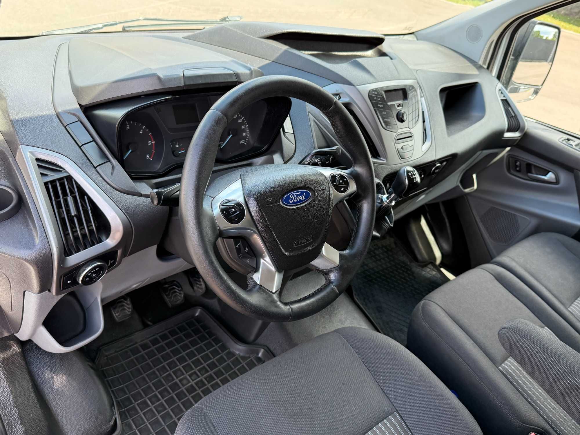 Ford Transit Custom 2016 2,2 Відмінний стан Офіційний