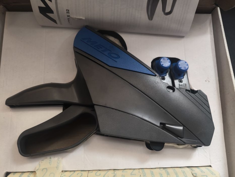 Máquina etiquetadora METO