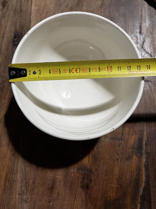 Linda Malga / Tijela faiança Portuguesa