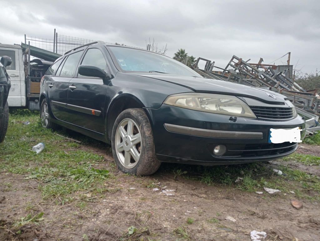 Renault Laguna 1.6 gasolina ano 2001 só peças