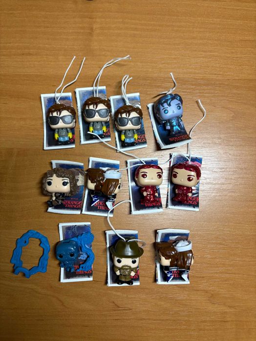 Фігурки Kinder Joy із серіалу Stranger Things