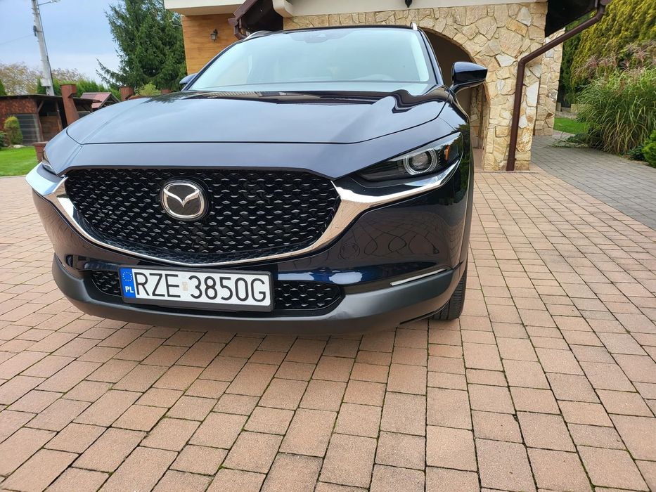 Land Rover Discovery Sport Mazda cx30 2023 r 2.5 benzyna 4x4