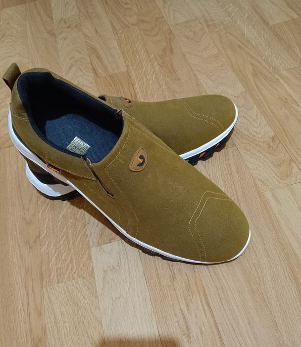 Чоловічі спортивні туфлі-сліпони Zuodi