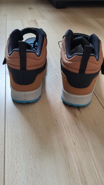 Buty przejściowe dla chłopca, nowe z metką
